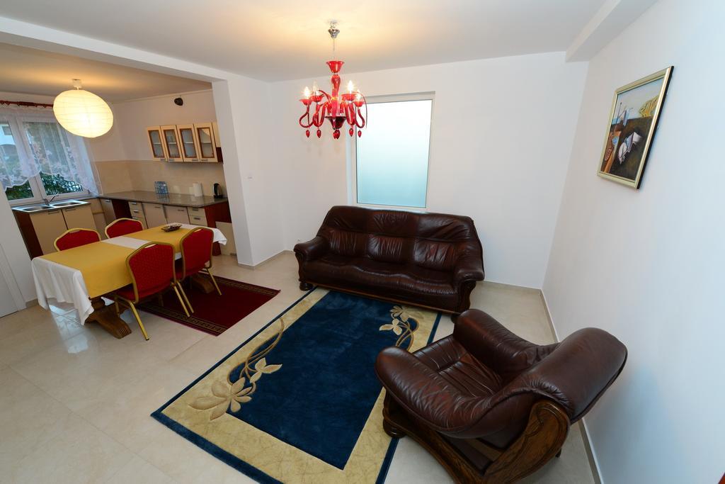 B&B Airport Modlin Nowy Dwór Mazowiecki Dış mekan fotoğraf